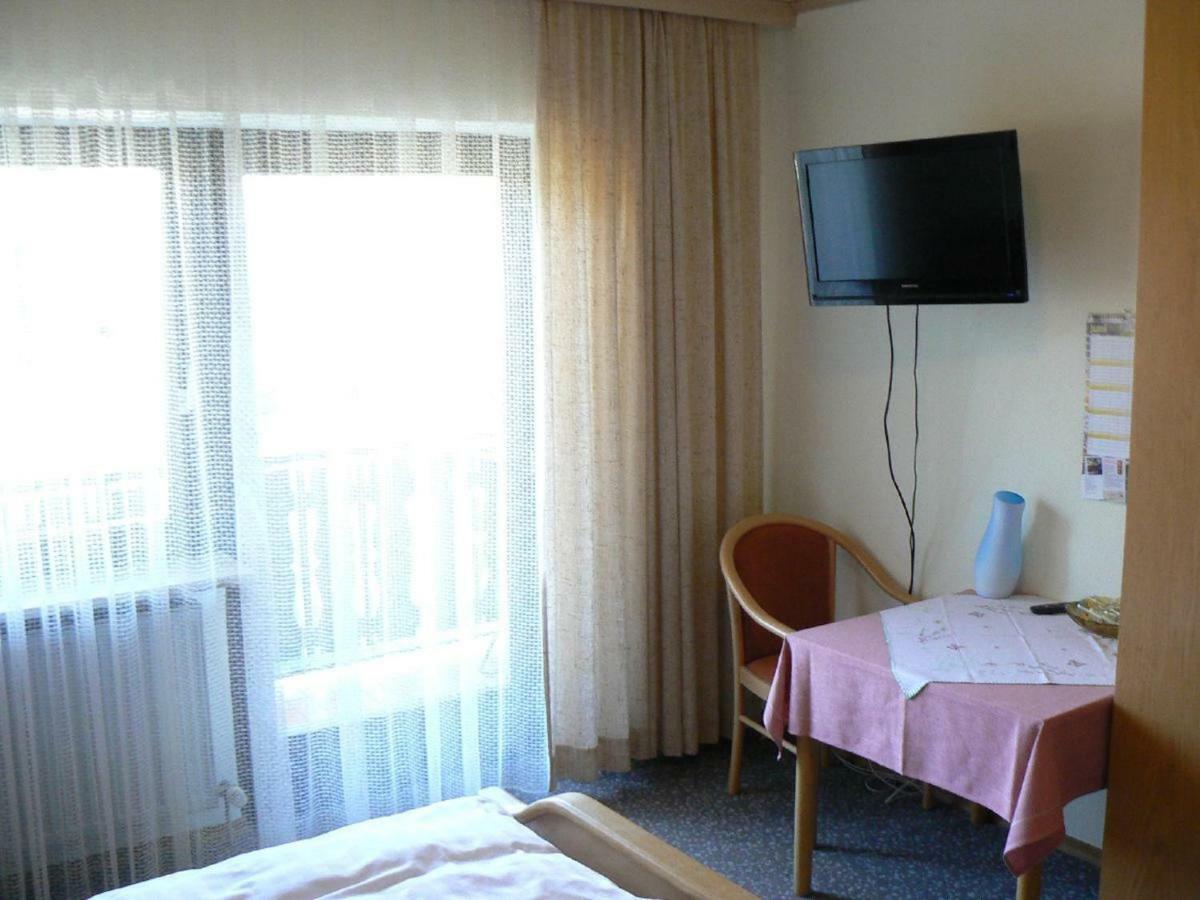 Haus Evelyn / Haus Heidemarie Hotel บาดฟึสซิง ภายนอก รูปภาพ